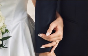 Les mains des mariés